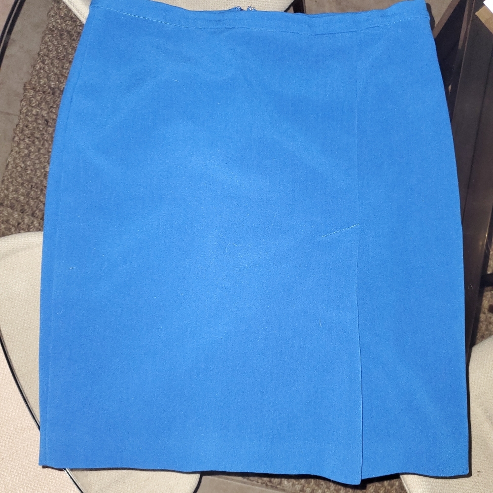 Halston Pencil skirt